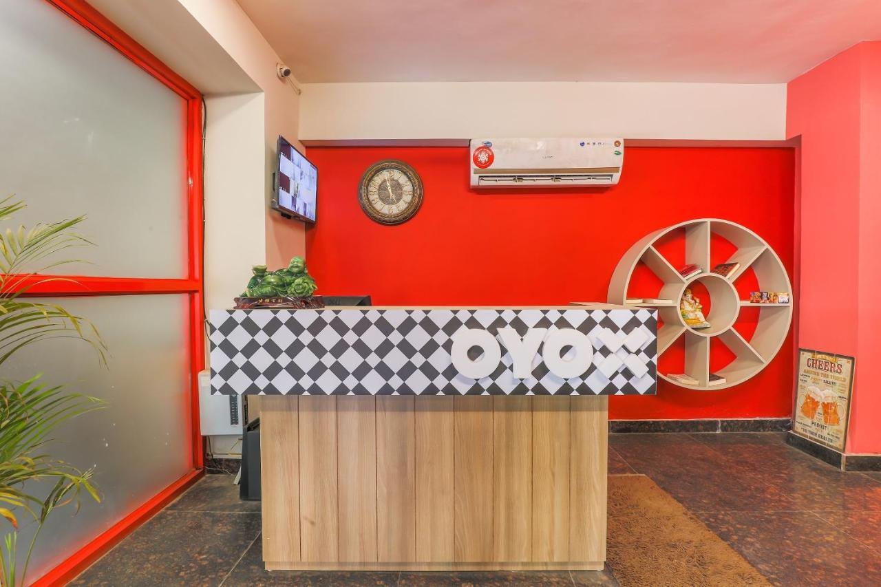 Capital O Hotel All Seasons Near Omaxe Celebration Mall Gurgaon Exterior photo